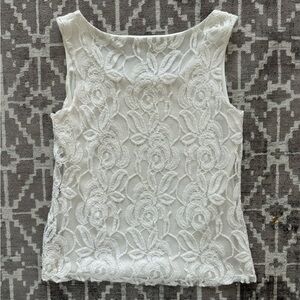 EUC S White Lace Cami Sleeveless Top Blouse Scoop Neck Lined
